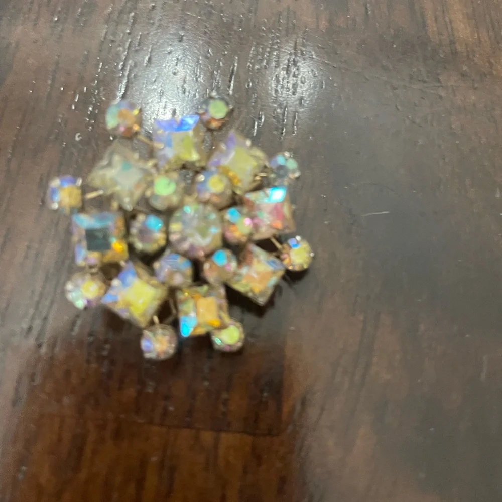Pin set - Picture 3 of 4